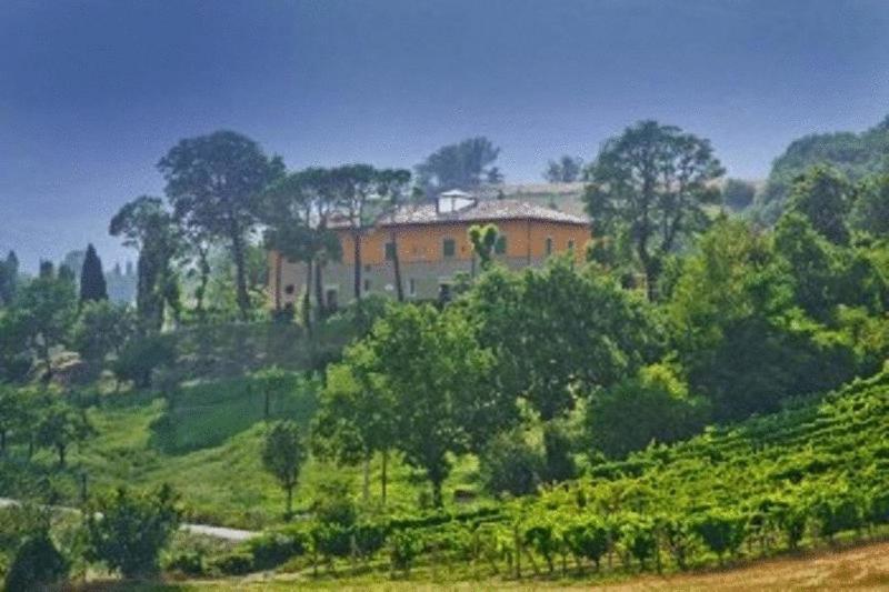 Relais Villa Fornari Camerino Bagian luar foto