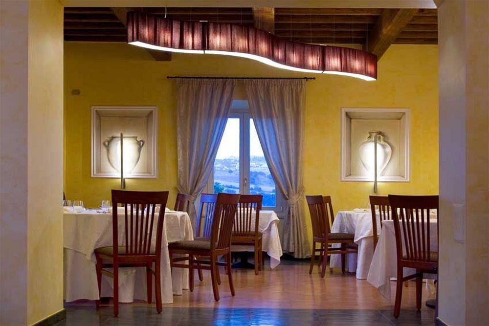 Relais Villa Fornari Camerino Bagian luar foto