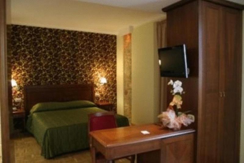 Relais Villa Fornari Camerino Bagian luar foto
