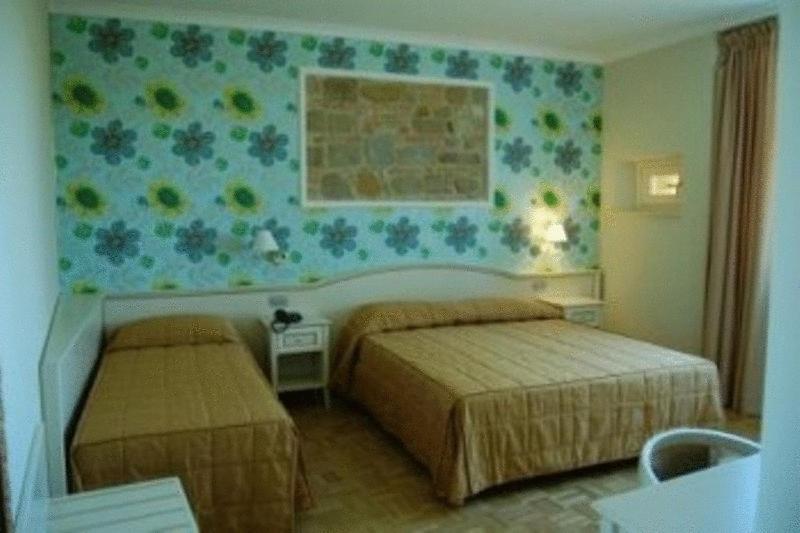 Relais Villa Fornari Camerino Bagian luar foto